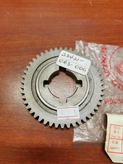 NOS Honda QA50 K0 - K3 COUNTERSHAFT LOW GEAR 33T 23421-083-000 H90