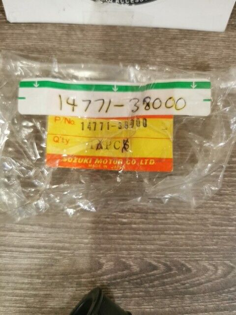 NEW NOS SUZUKI TS185 TS250 1977 -1981 EXHAUST CONNECTOR 14771-38000 S38