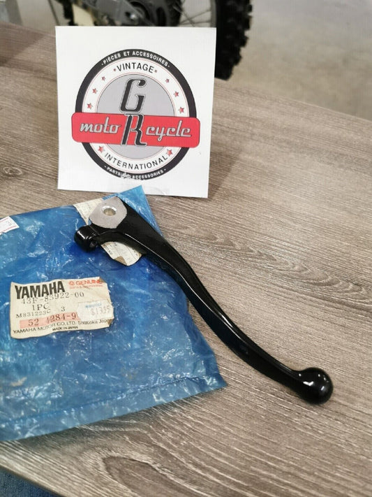 NOS YAMAHA  XT600  Front Brake Lever  R  43F-83922-00  Y51