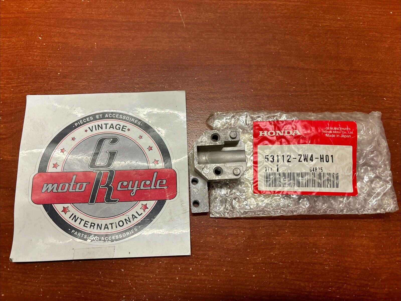 NOS Honda BF25 BF30 BF40 BF90 SPRING GUIDE 53112-ZW4-H01 SUB 53112-ZW4-H02 H185