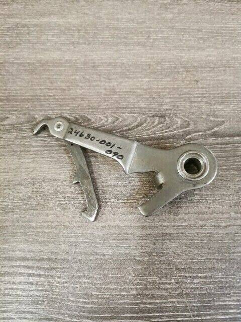 NOS HONDA C100 C102 C105 C105T GEARSHIFT ARM 24630-001-040 SUB 24630-001-090 H72