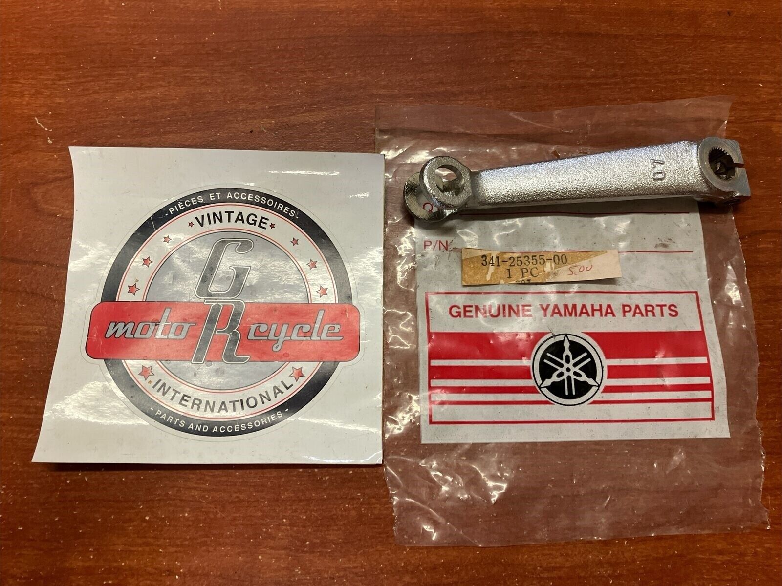 NOS Yamaha HT1 TX650 TX750 XJ650 XS650 CAM SHAFT LEVER 341-25355-00-00 Y166