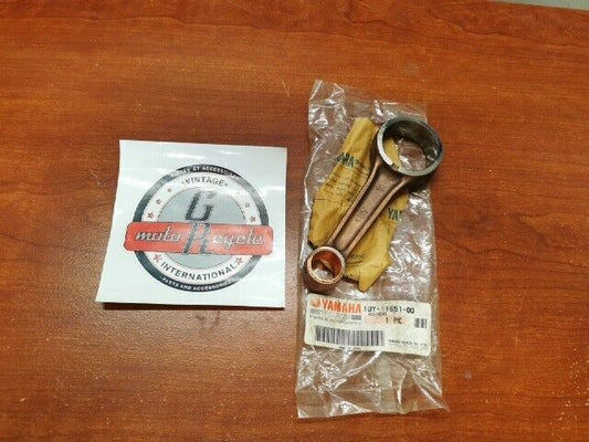 NOS Yamaha YFM350 CONNECTING ROD 1UY-11651-00-00 Y105
