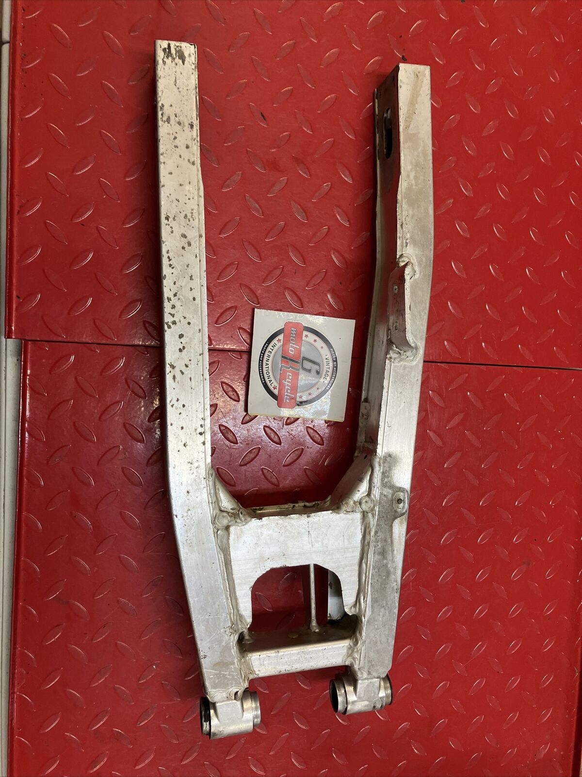 Honda CR250R 1982 swingarm rear swinging arm 52000-KA4-701 ( 2 Hole slider )