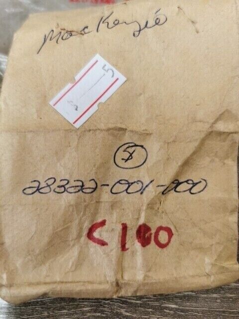 NOS HONDA C100 C102 C105 C110 SPRING 28322-001-000 H81