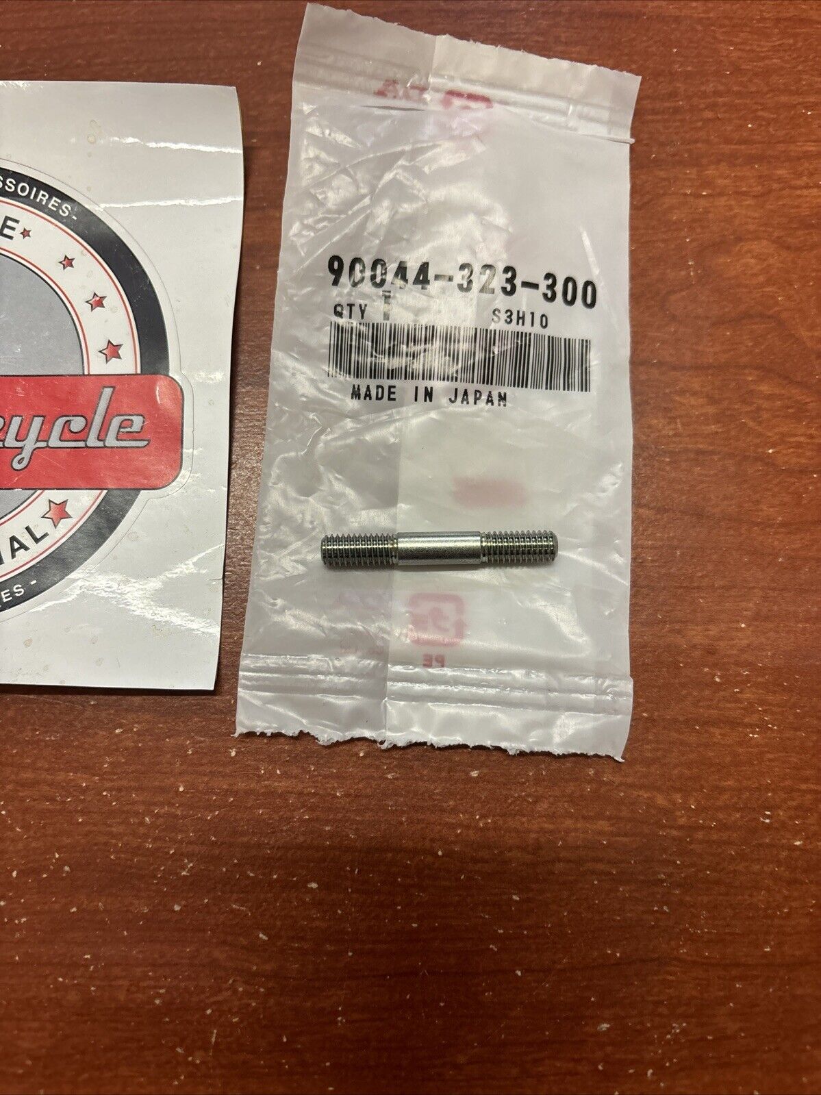 NOS Honda CB500 CB550 STUD BOLT 6X40 90044-323-300 H135