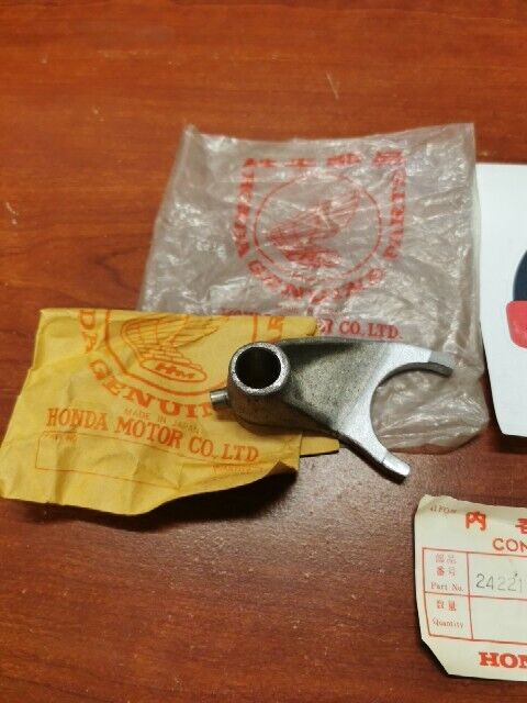 NOS Honda CB350F F1 LEFT GEARSHIFT FORK 24221-333-020 H75