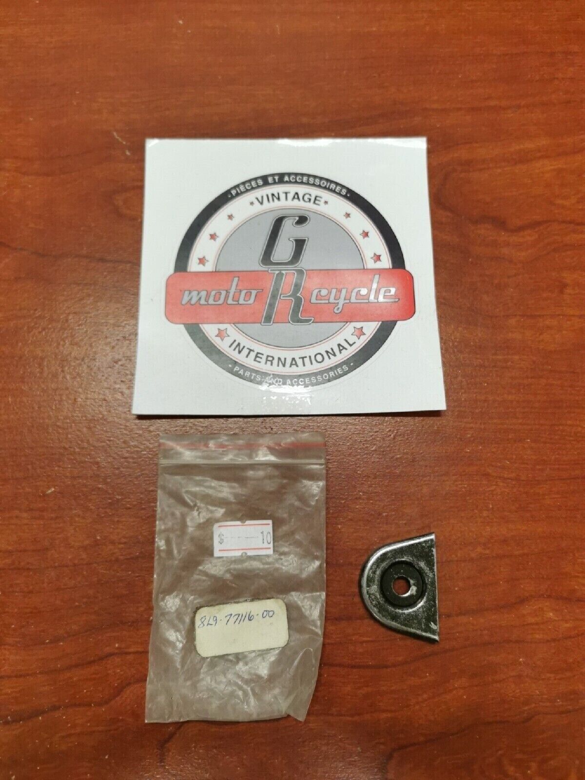 NOS Yamaha SR540 WINDSHIELD SPECIAL WASHER 8L9-77116-00-00 Y70