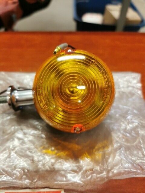NOS Yamaha FS1 FRONT LEFT FLASHER LAMP TURN SIGNAL 353-83310-36-93 Y128