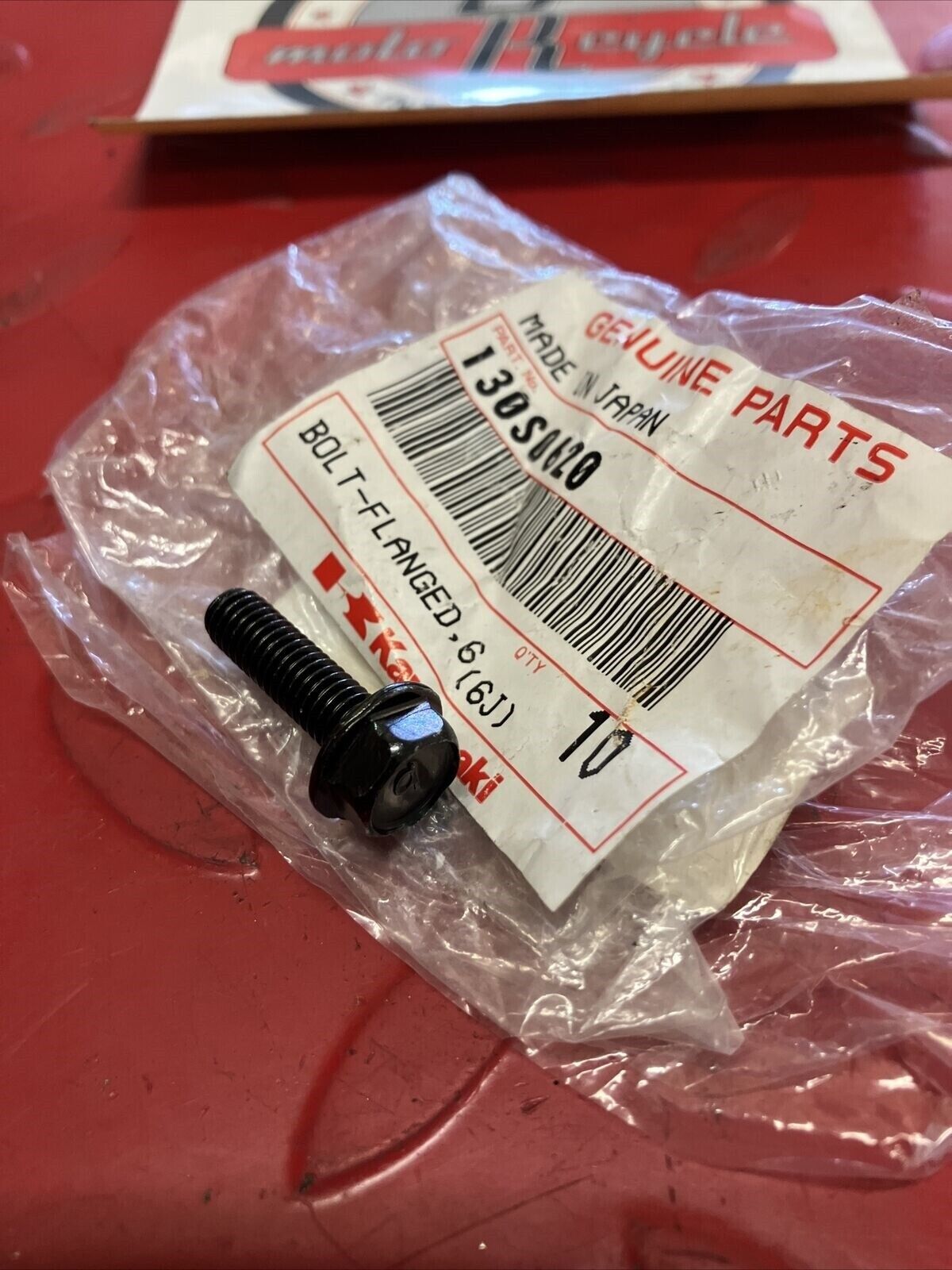 NOS KAWASAKI BOLT FLANGED 6X20 130S0620 K12