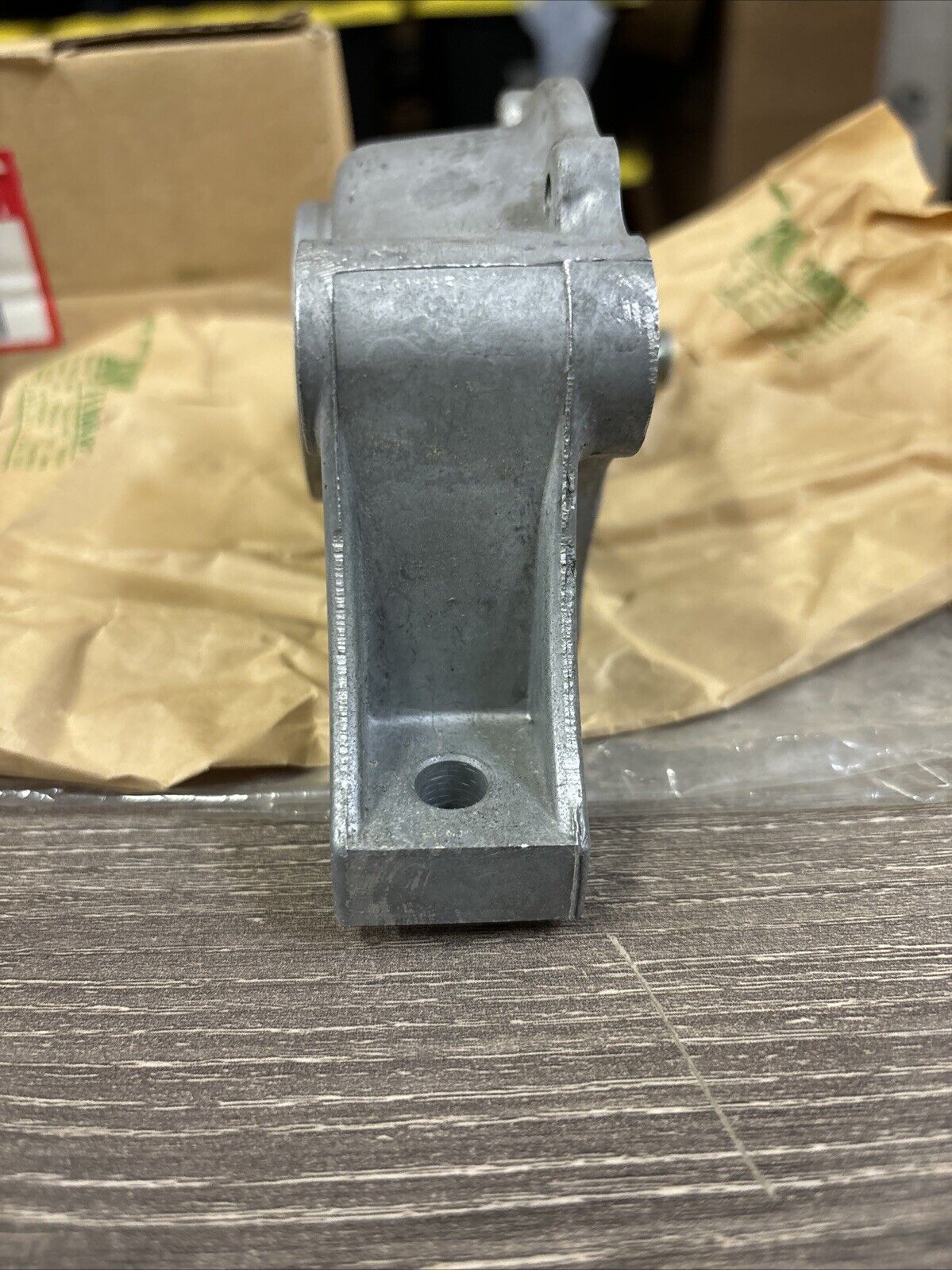 NOS Honda 1977 - 1984 FL250 BEARING HOLDER 41710-950-010 H137