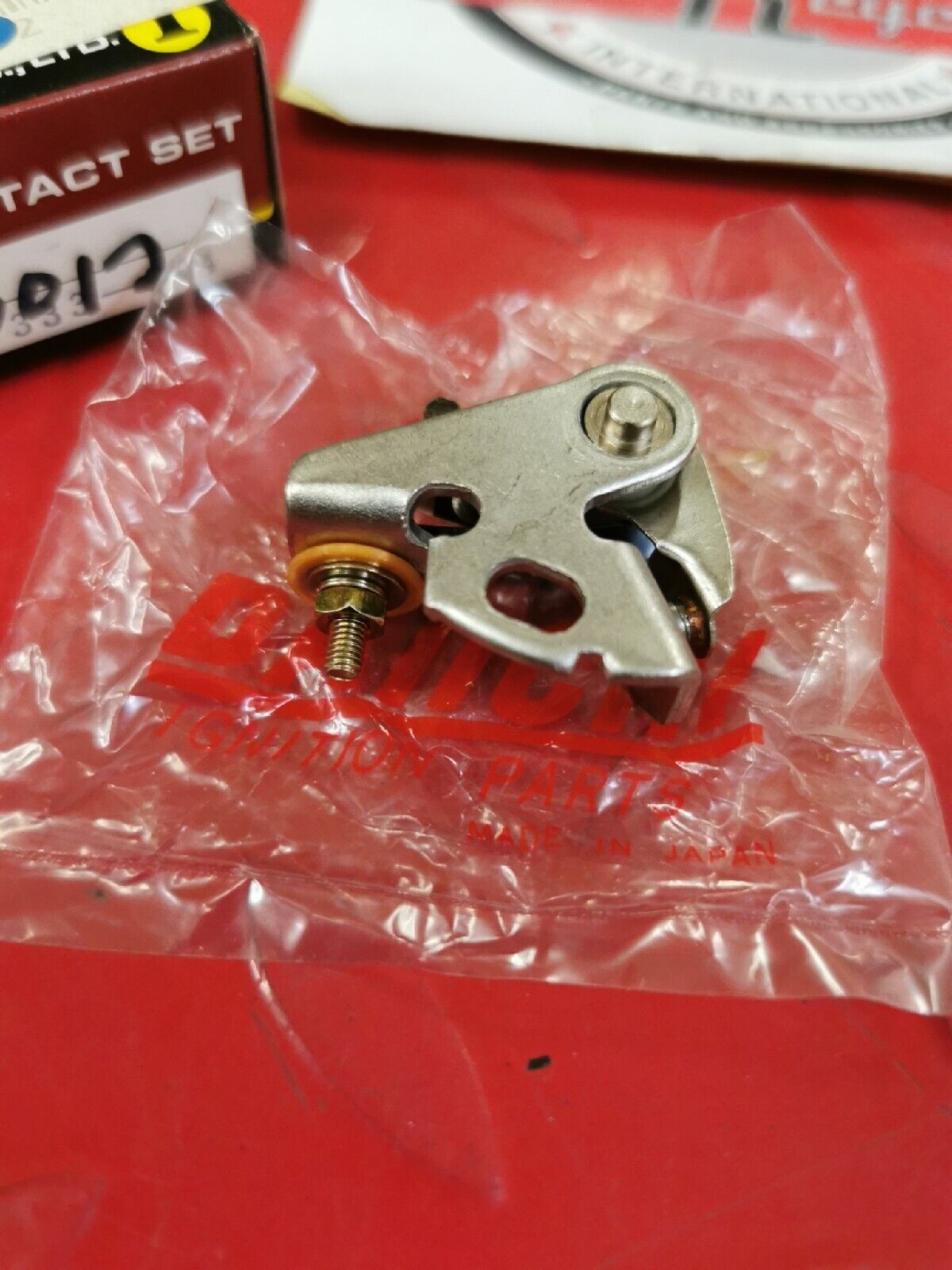 NOS Honda CB350 F CB400 LEFT  IGNITION CONTACT POINTS 30204-333-004 J11