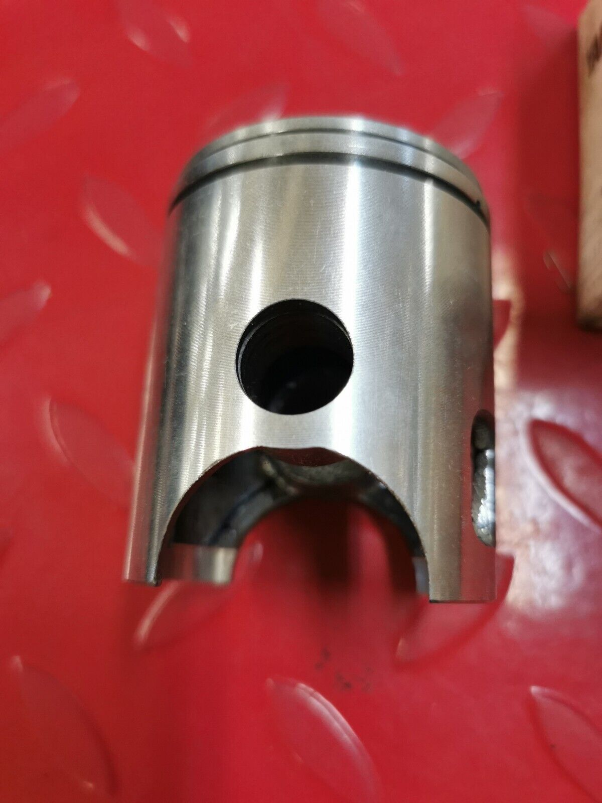 NOS YAMAHA DT100 1974 1975 PISTON 1 O/S 0.25  437-11635-01-00 Y32