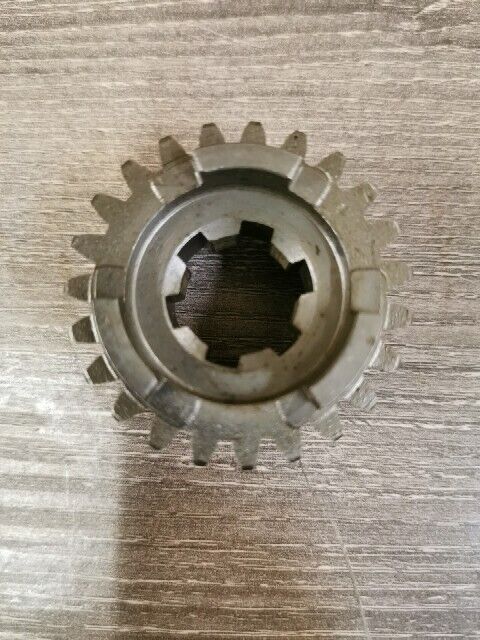 NOS HONDA CR125M 1974 1975 GEAR COUNTERSHAFT FIFTH 23T 23481-360-700 H76