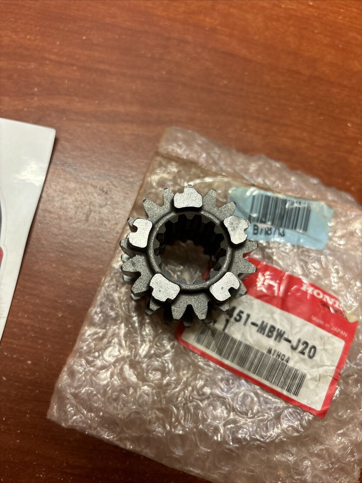 NOS Honda CBR600F M-3 M-4 GEAR 17T/19T 23451-MBW-J20 H168