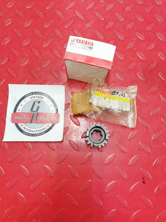 NOS Yamaha 1989 - 1991 DT125 1988 - 1991 DT200 6TH WHEEL GEAR 3BN-17261-01 Y41