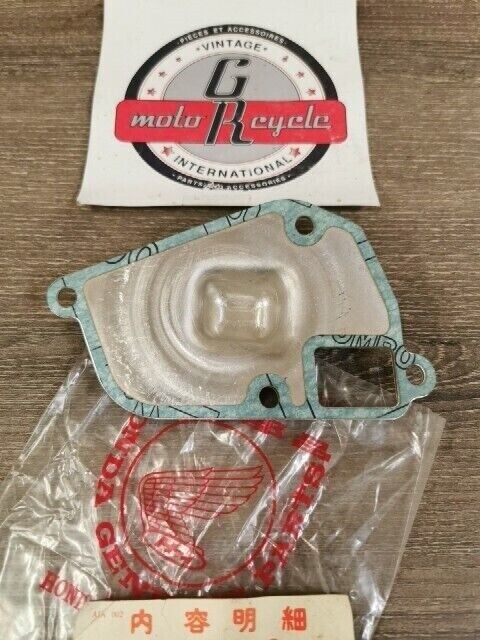 NOS HONDA CR250R 1984 SEPARATOR 12304-KA4-741 H82