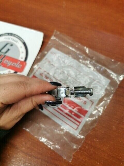 NOS Yamaha HOSE CLAMP 371-14456-00-00 SUB 90450-58002-00 Y180