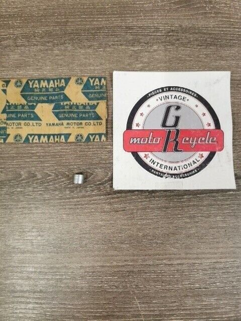 NOS YAMAHA TX500A 1974 XS500B 1975 TX500 SEAL VALVE STEM 371-12119-00-00 Y169