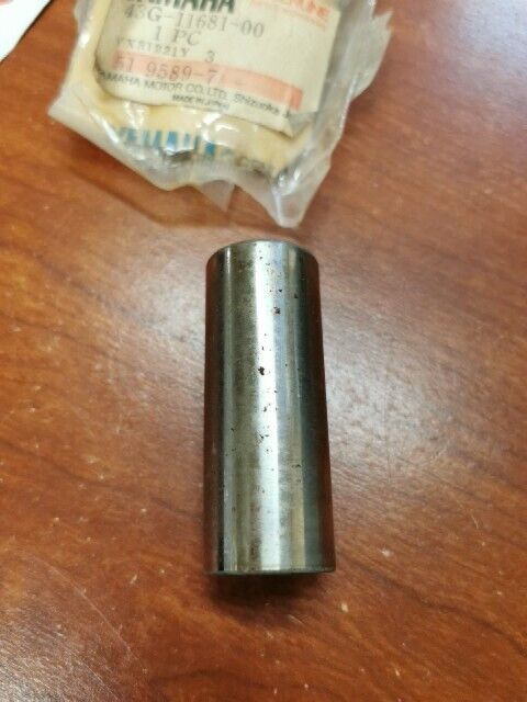 NOS Yamaha YFS200 IT200 WR200 CRANK PIN 43G-11681-00 SUB. 37F-11681-00-00 Y101