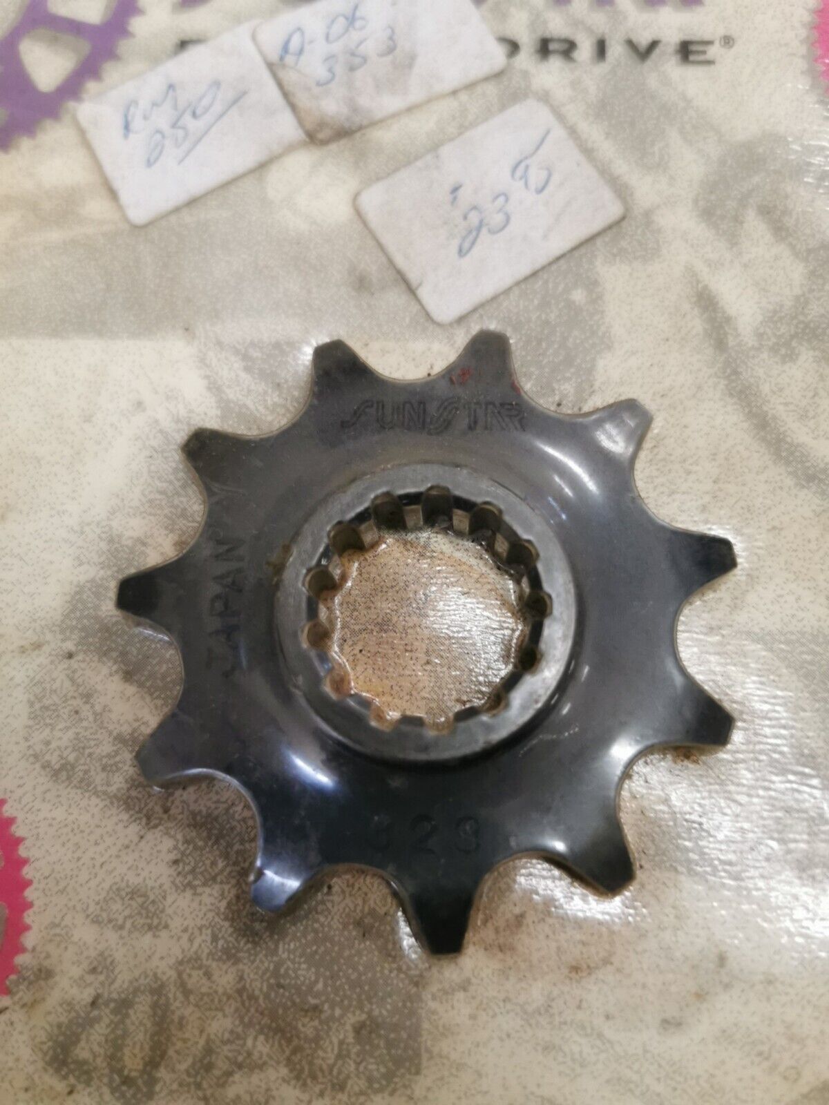 NOS SUNSTAR DR-Z250 DR250 RM250  520 Front Countershaft Sprocket 11T  32311 J19