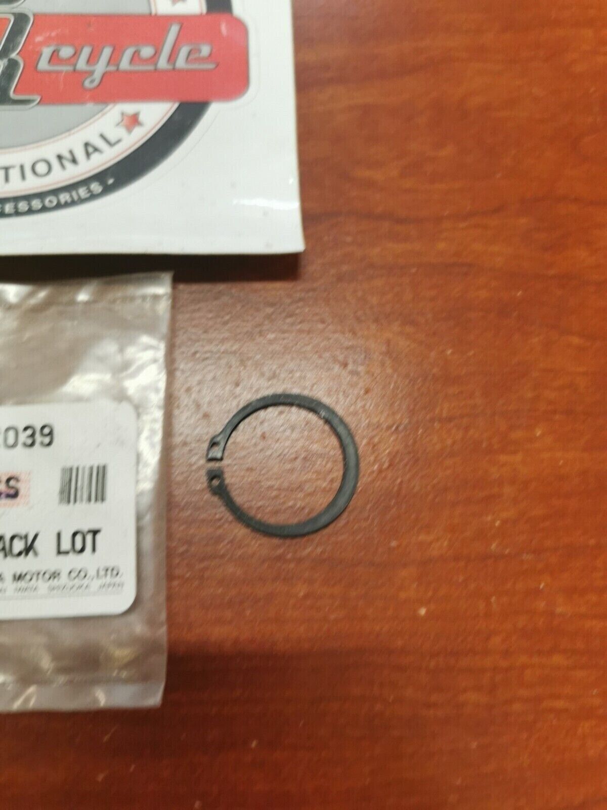 NOS Yamaha YXM70 YZ125 YZ175 MX125 DT125 TT250 CIRCLIP 93410-22039-00 Y81