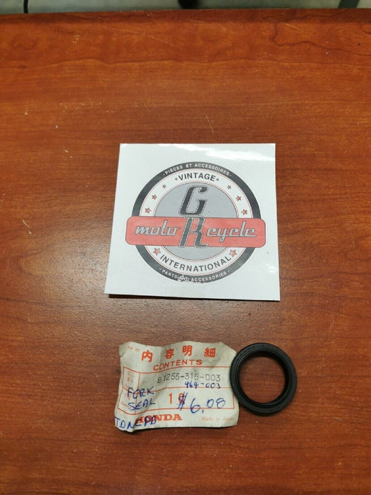 NOS Honda CA175 CB175 CB160 CL160 CL175 OIL SEAL, FRONT FORK 91255-315-003 H34