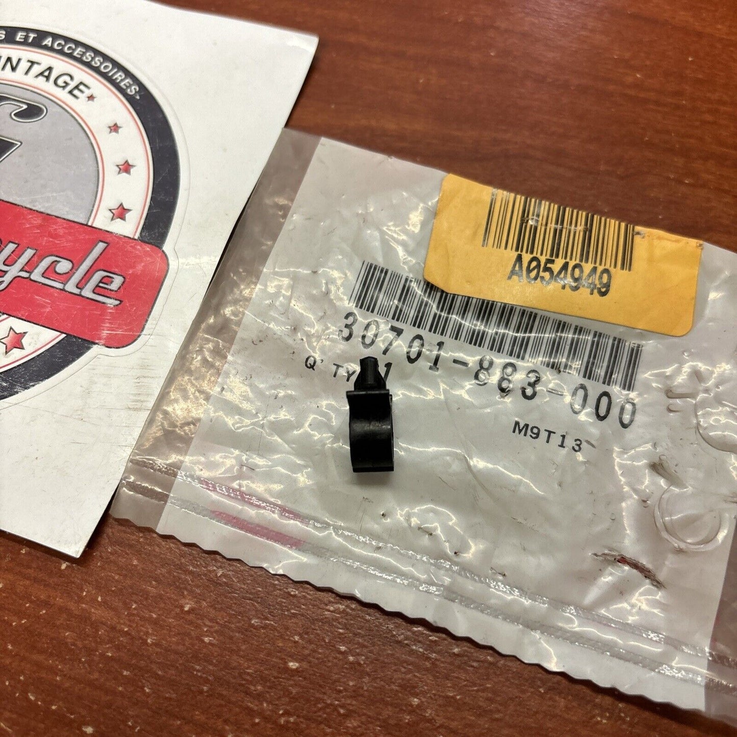 NOS Honda ACCORD G100 G150 G200 G400 TENSION CORD CLIP 30701-883-000 H164