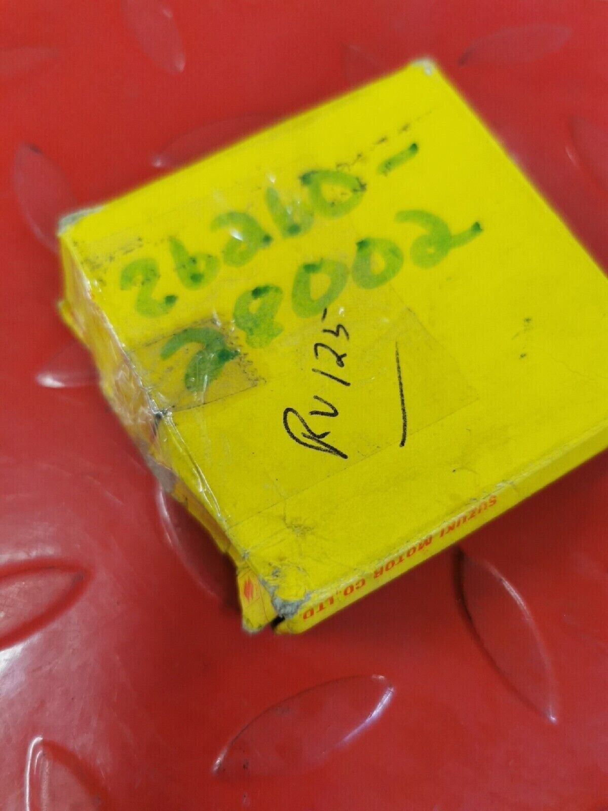 NOS SUZUKI GP100 TS185 Kick Start Gear 26260-28002  SUB BY 26260-28003   S12