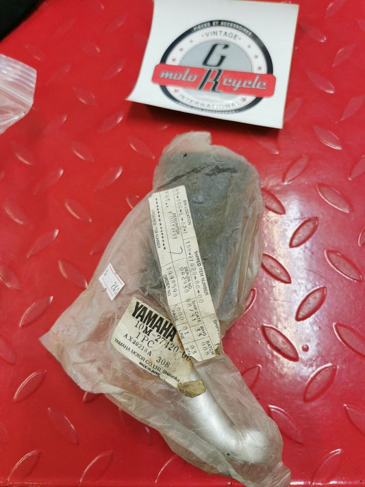 NOS Yamaha XJ1100 1982  FRT FOOTREST ASSEMBLY R 10M-27420-00-00 Y19