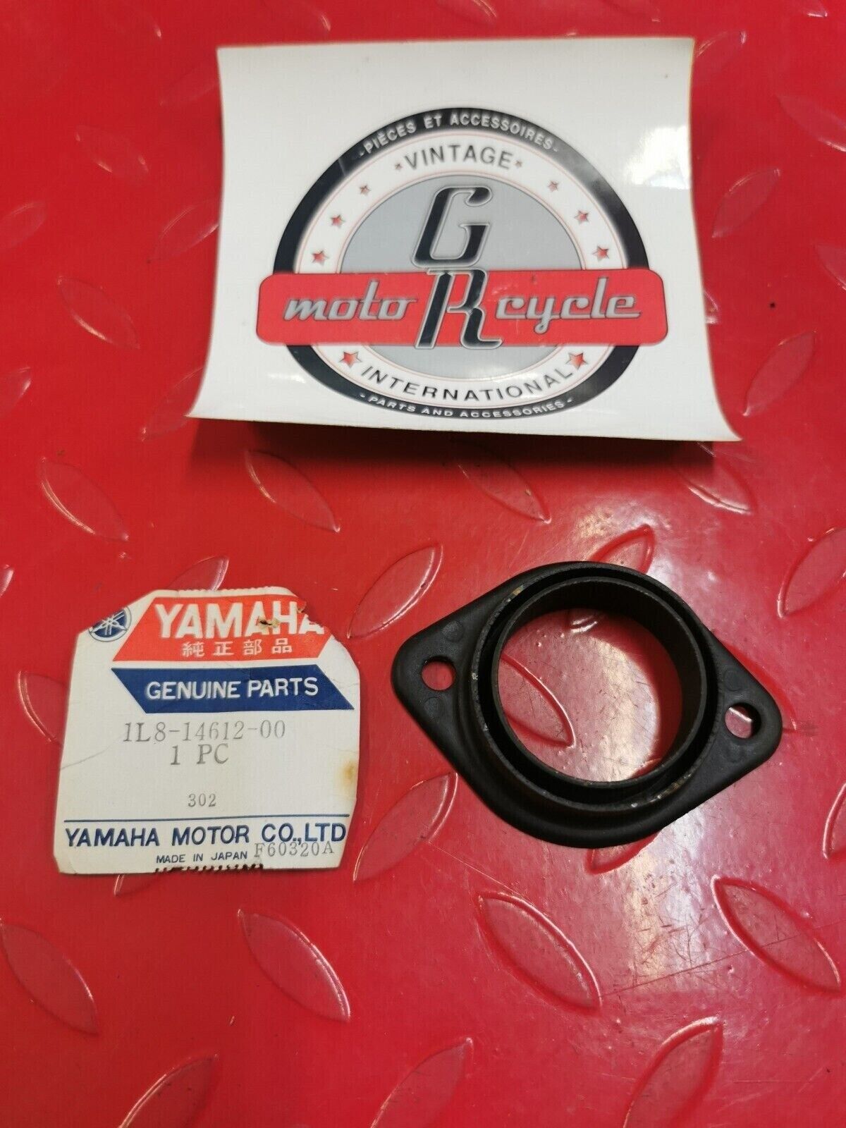 NOS YAMAHA IT175 1977 1978 1979 NUT RING 1L8-14612-00-00 Y29