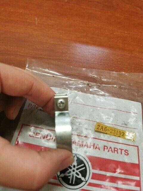 NOS Yamaha DT125 MX DT175 BAND 2A6-23192-01-00 SUB 3RW-23192-00-00 Y167