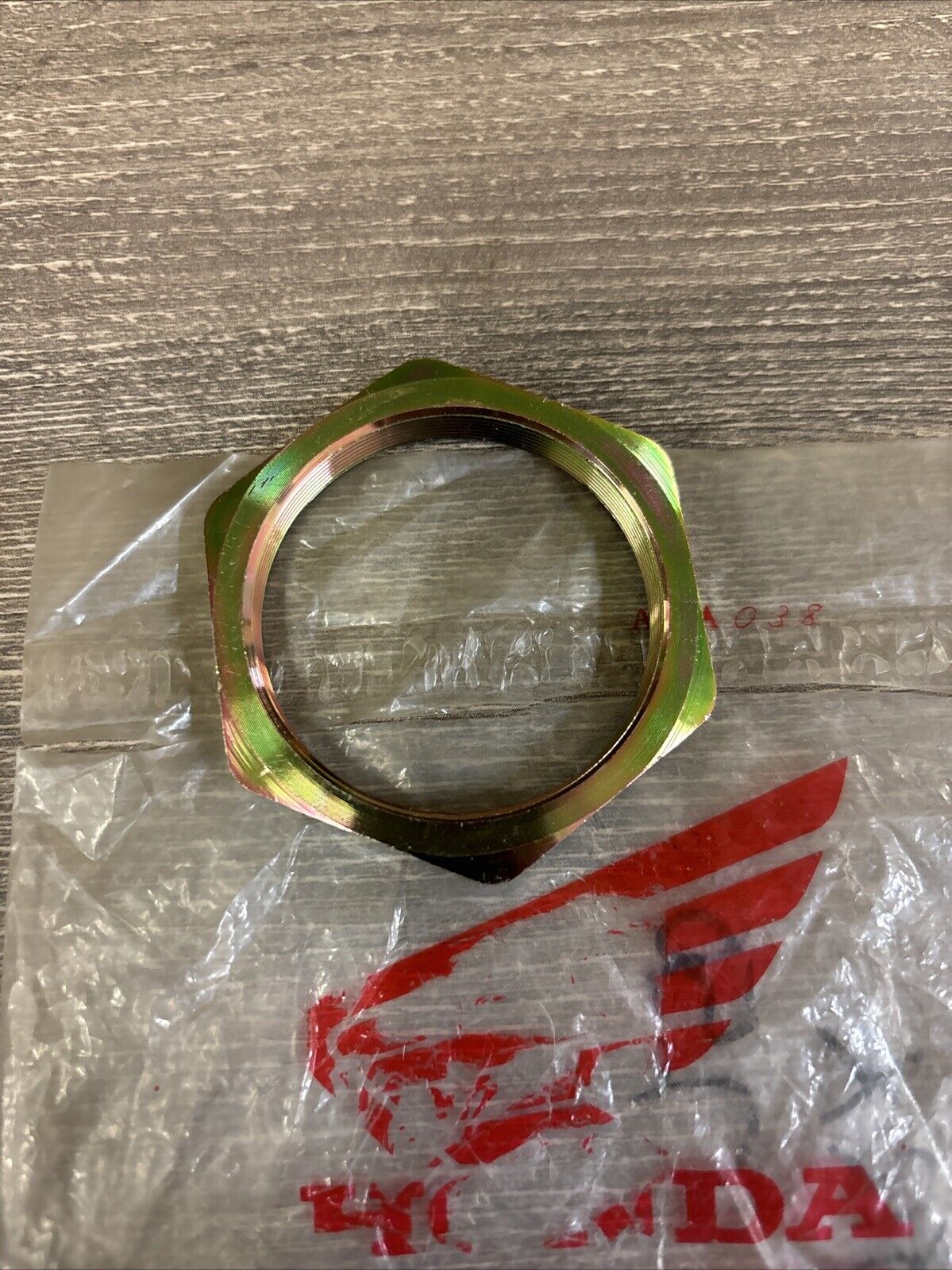NOS Honda TRX250 R X TRX300EX TRX400EX REAR AXLE NUT A 90307-HB9-000 H134
