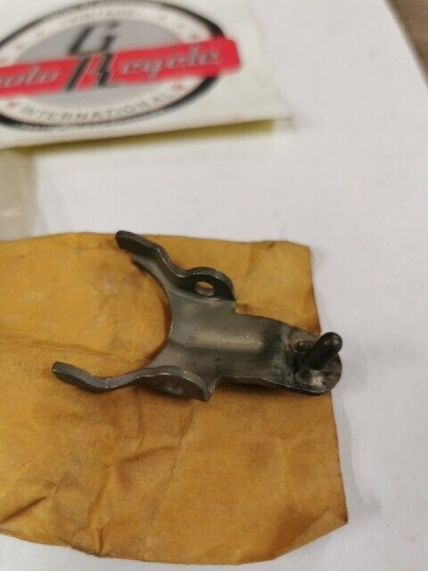NOS HONDA CR80 CR125 1984 - 1986 ARM COMP ROCKER 19310-KA3-740 H101