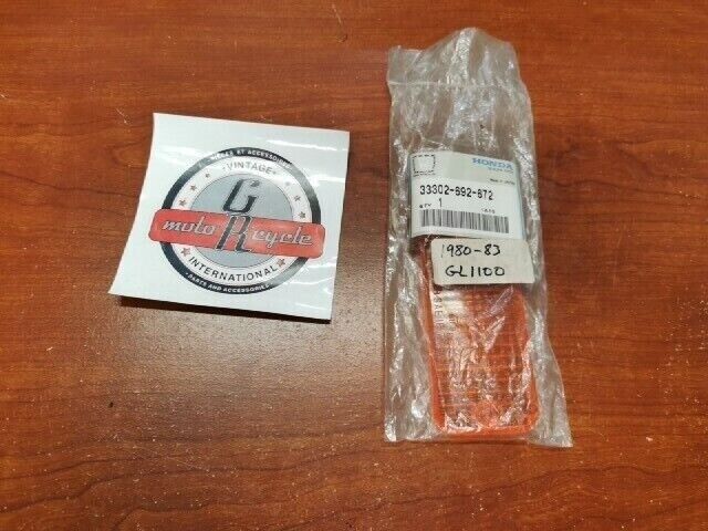 NOS Honda CIVIC PRELUDE GL1100 FRONT LIGHT LENS 33302-692-672 H106