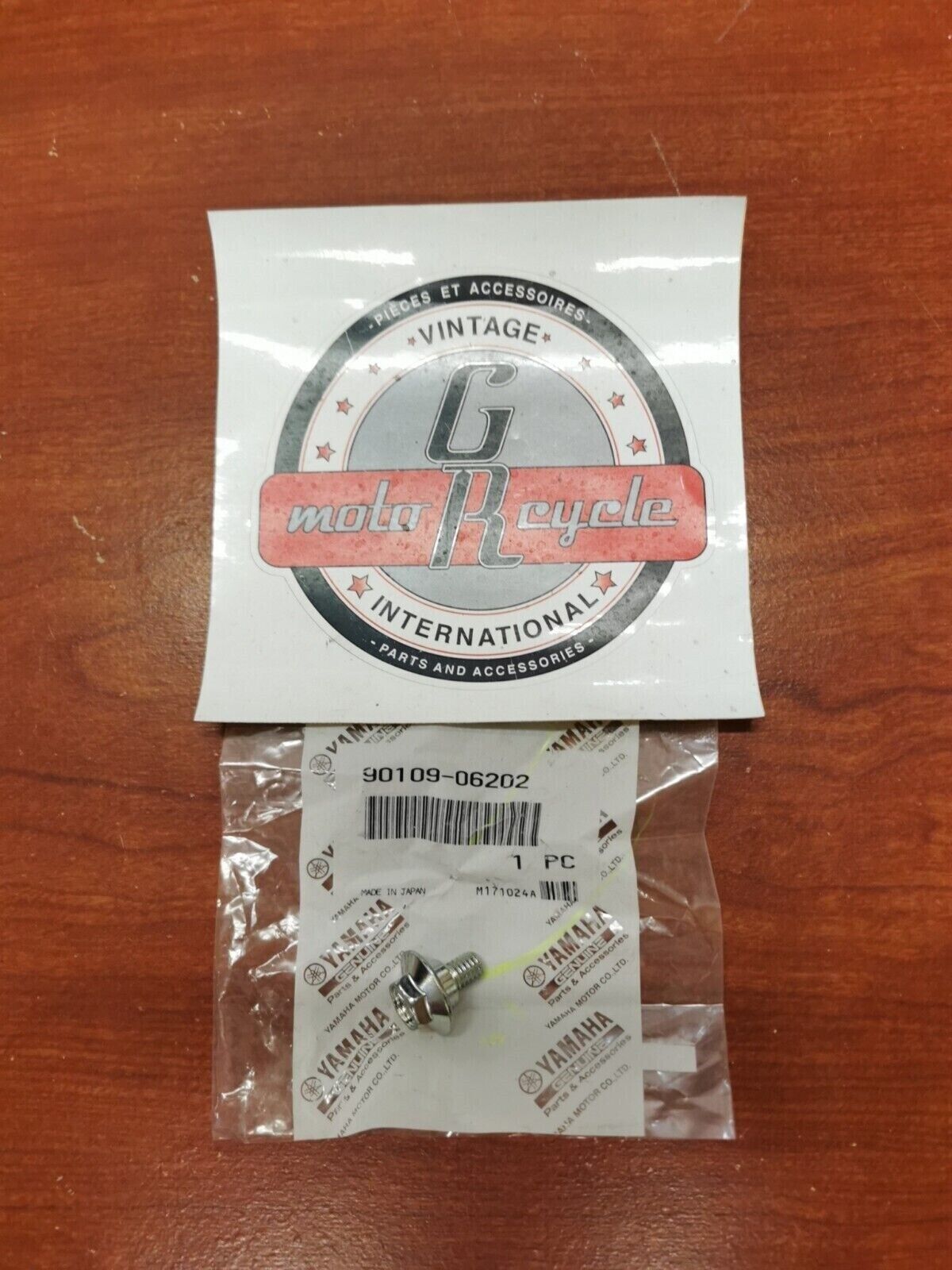 NOS Yamaha YXF85 YXE85 XSR900 FZ07 FJ09 MT07 MT09 BOLT 90109-06202-00 Y83