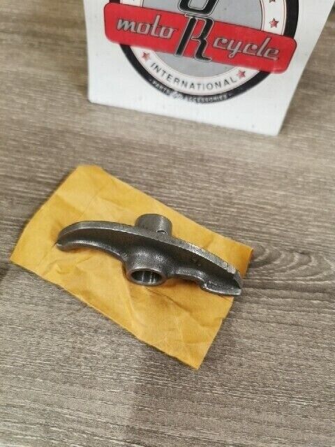 NOS HONDA CB250K2 CB250KO CB350  ARM  VALVE ROCKER 14432-286-010 H74