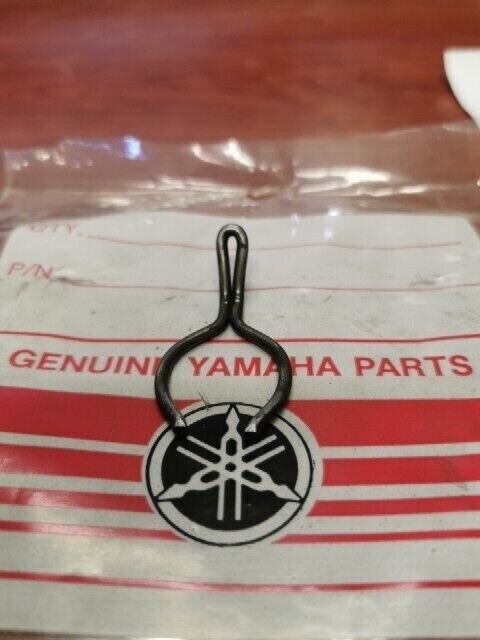 NOS Yamaha DT50 DT80 LB50 LB80 YZ80 CLIP 296-15687-00-00 SUB 90468-26046-00 Y119