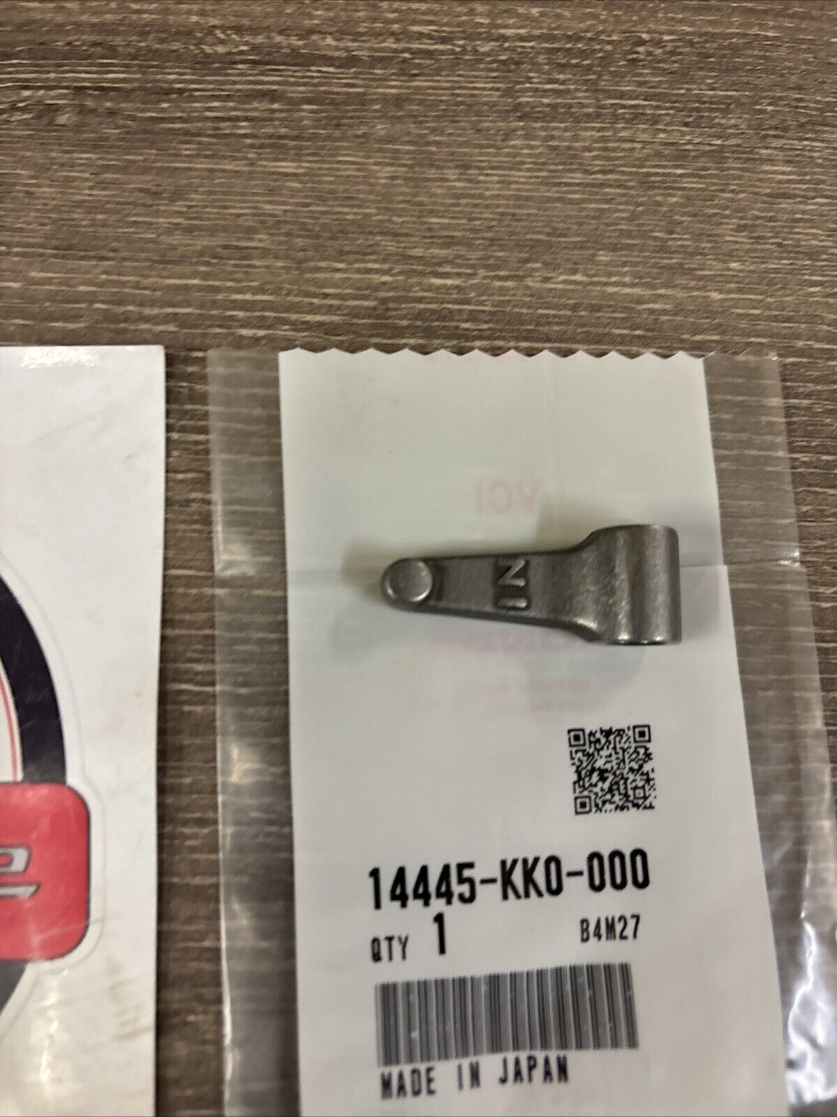 NOS Honda XL250R XLR250R XR200R INTAKE VALVE SUB ROCKER ARM 14445-KK0-000 H138
