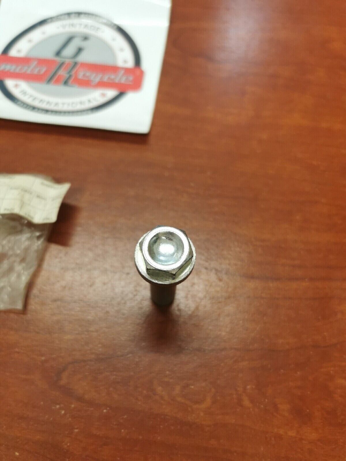 NOS Yamaha NUT 90179-08025-00 SUB. 90179-08303-00 Y71