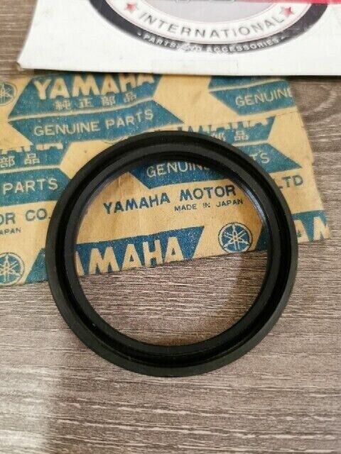 NOS YAMAHA XT500H DT250F XT500D DT1MX DT1S DT2 RT3 0IL SEAL 93105-50010-00 Y150