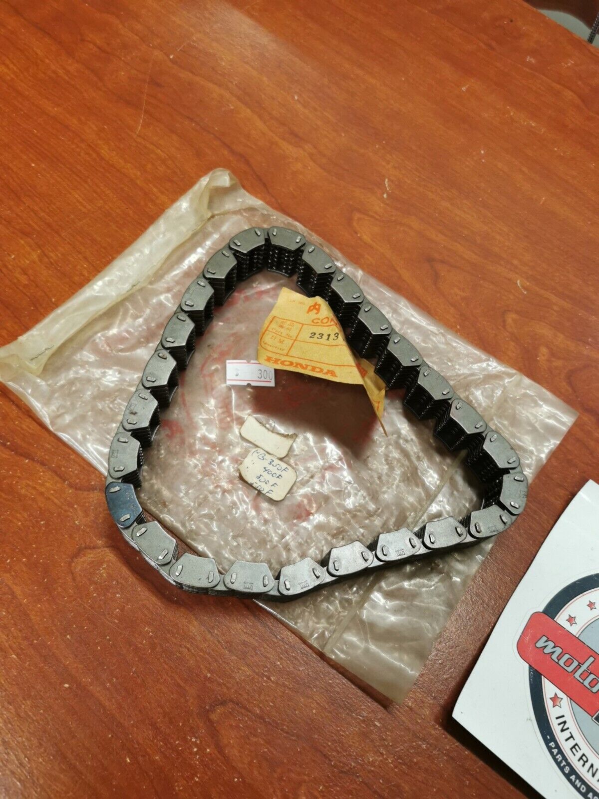NOS Honda CB550F K CB500 CB400F CB350F PRIMARY DRIVE CHAIN 23131-323-003 H64