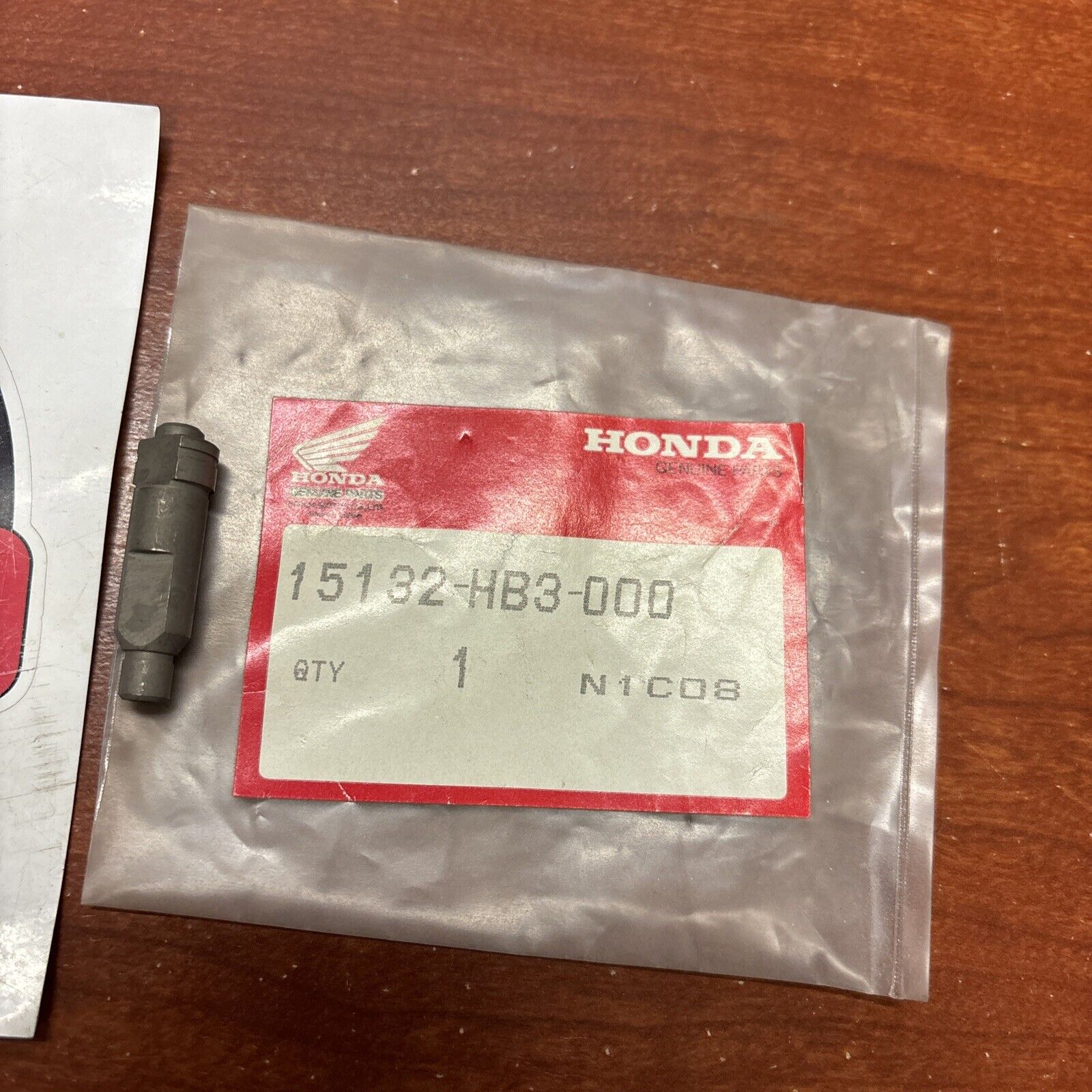 NOS Honda ATC200X TRX200 OIL PUMP SHAFT 15132-HB3-000 H167