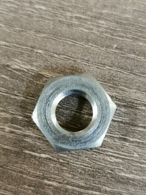 NOS SUZUKI GN125ET DR125SE GS300L GS550ESF GS550L SP125 NUT 08310-12083 S36