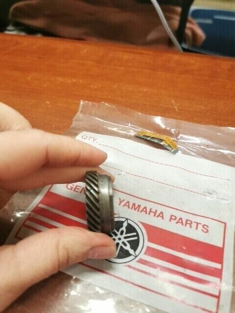 NOS Yamaha SR500 XS1 XS2 XT500 TX650 DRIVE GEAR 306-25135-00-00 Y135