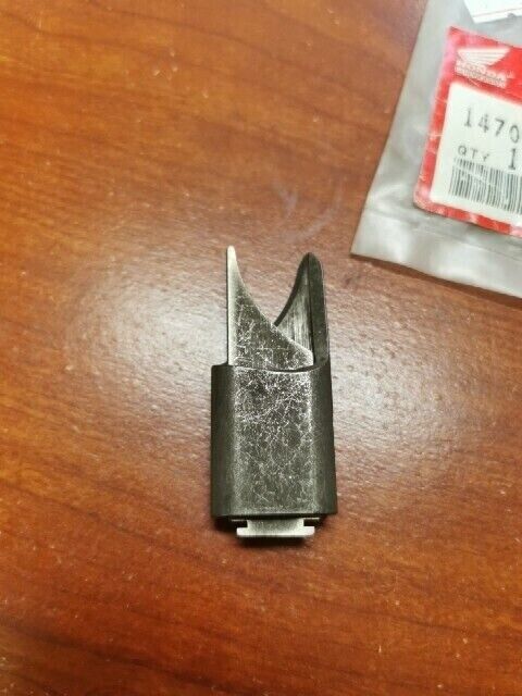 NOS Honda 1990 1991 CR125R LEFT EXHAUST VALVE 14700-KZ4-700 H80