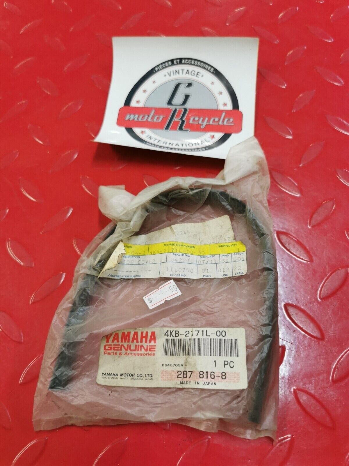 NOS Yamaha KODIAK WOLVERINE GRIZZLY MOLE SIDE COVER 1 4KB-2171L-00-00 Y25