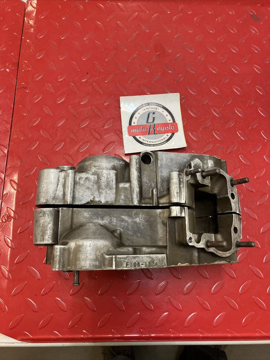 Suzuki RM125 1985 crankcase crank case set