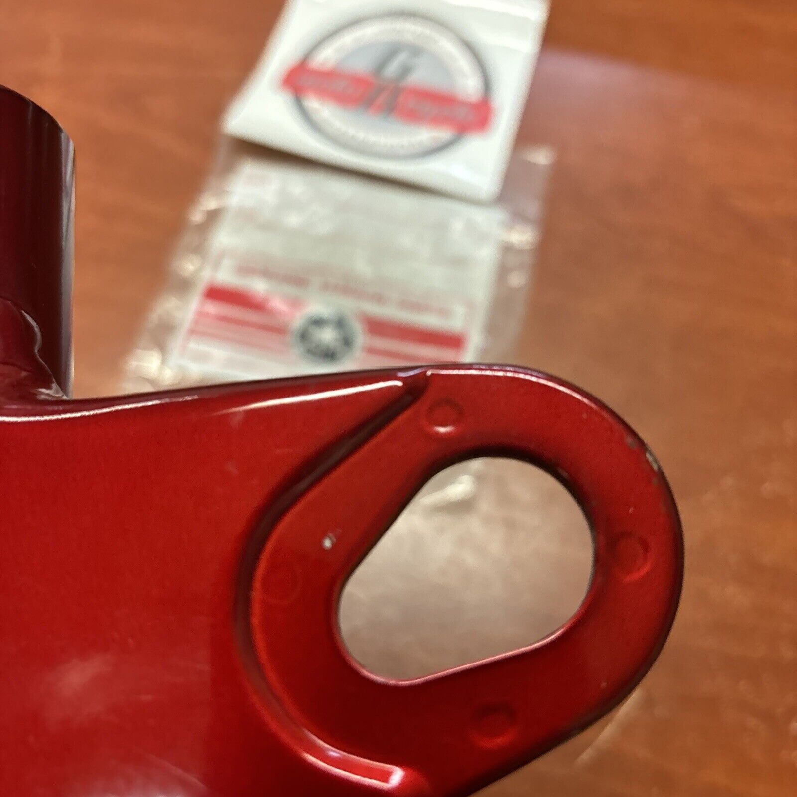 NOS Yamaha UPPER COVER KIT BRILLIANT RED 256-23121-61-63 256-23131-61-63 Y174