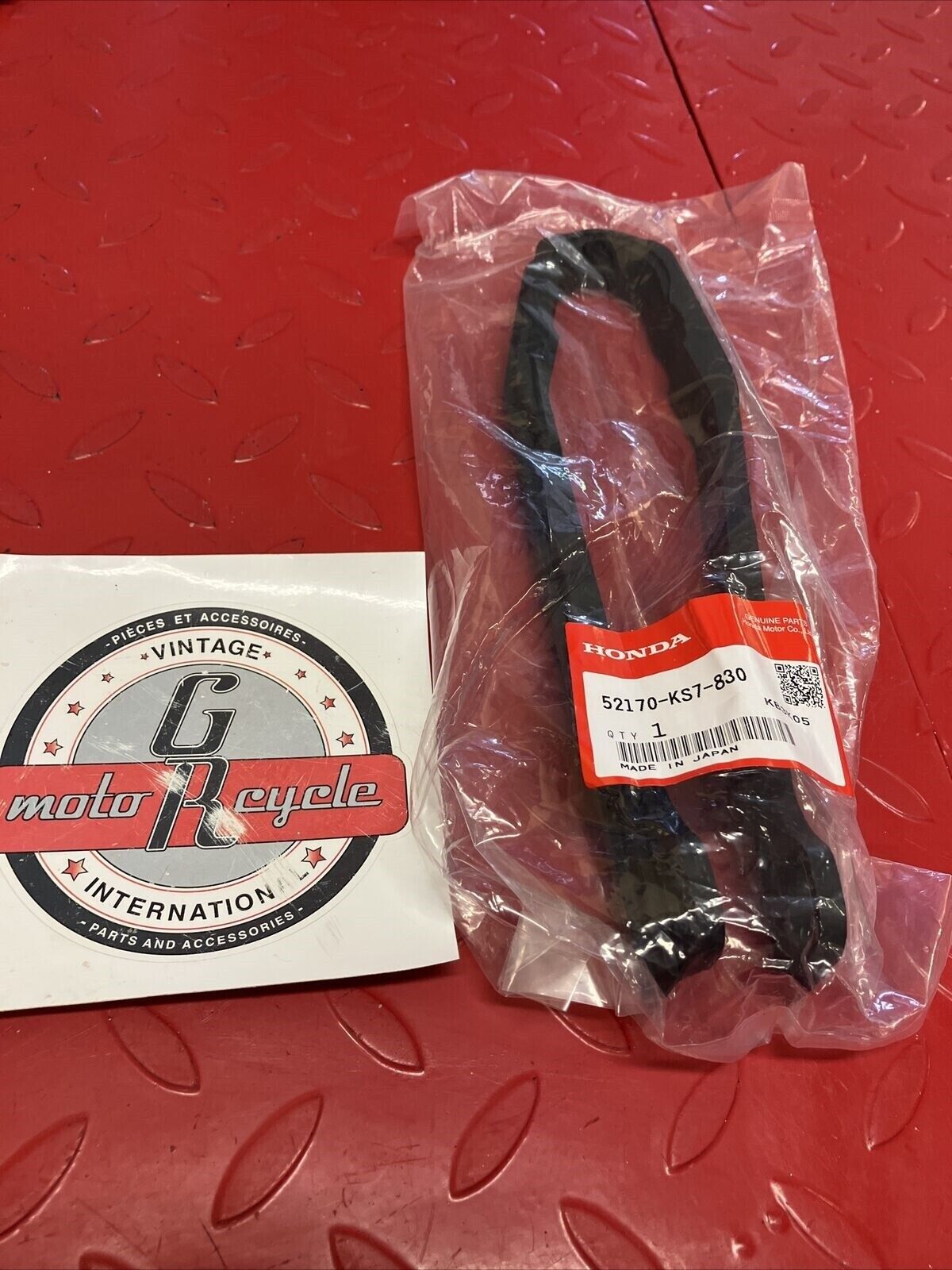NEW HONDA CR125R 89-90 CR250R 88-89 CR500R 89-90 CHAIN SLIDER 52170-KS7-830 H100